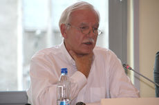 Andrzej Olechowski