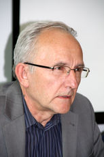 Janusz Czapiński Janusz Czapiński